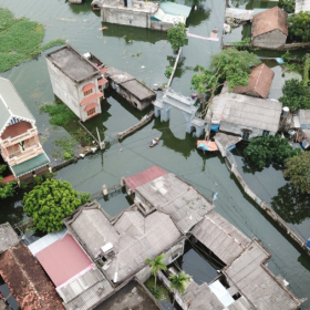 Ngập lụt có ảnh hưởng đến nhà vệ sinh?